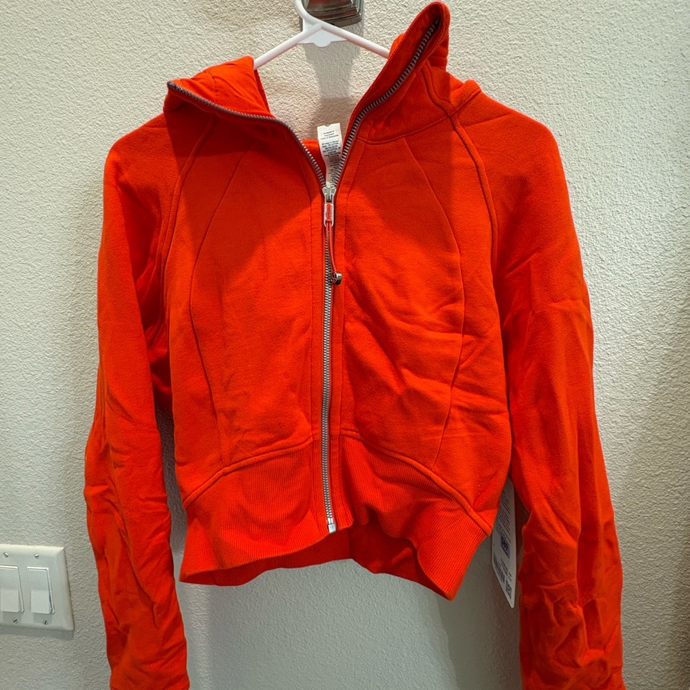 Lululemon Cropped Scuba Hoodie
